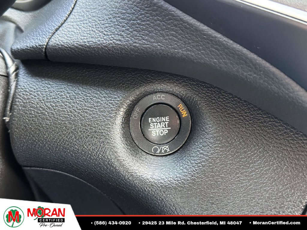 Used 2019 Jeep Cherokee Trailhawk w/ Cold Weather Group AWD/4WD image 28