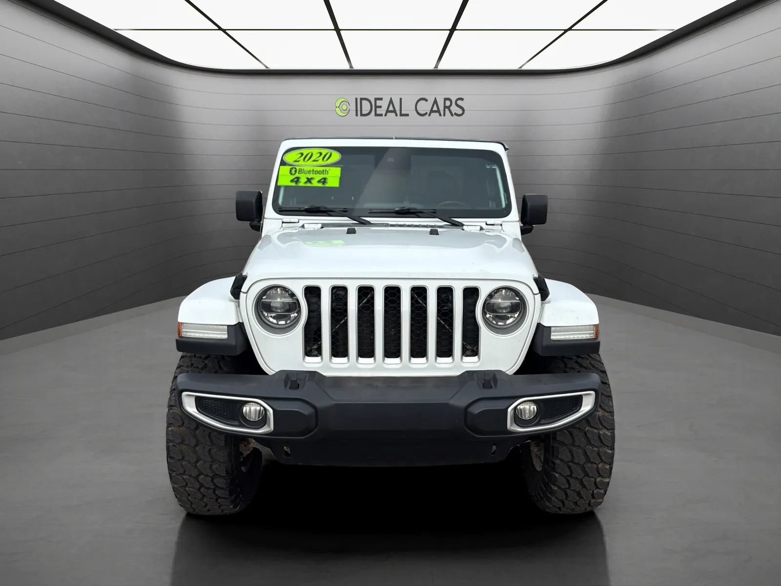 Used 2020 Jeep Gladiator Overland w/ LED Lighting Group AWD/4WD image 2