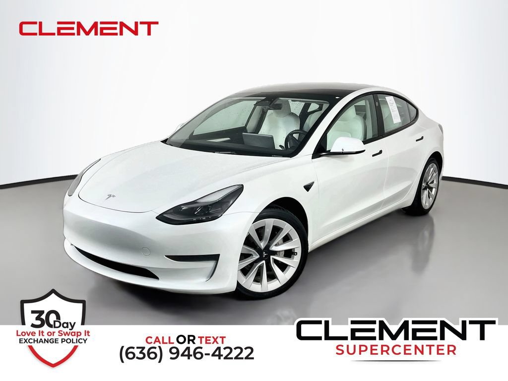 Used 2023 Tesla Model 3 Standard Range RWD image 1
