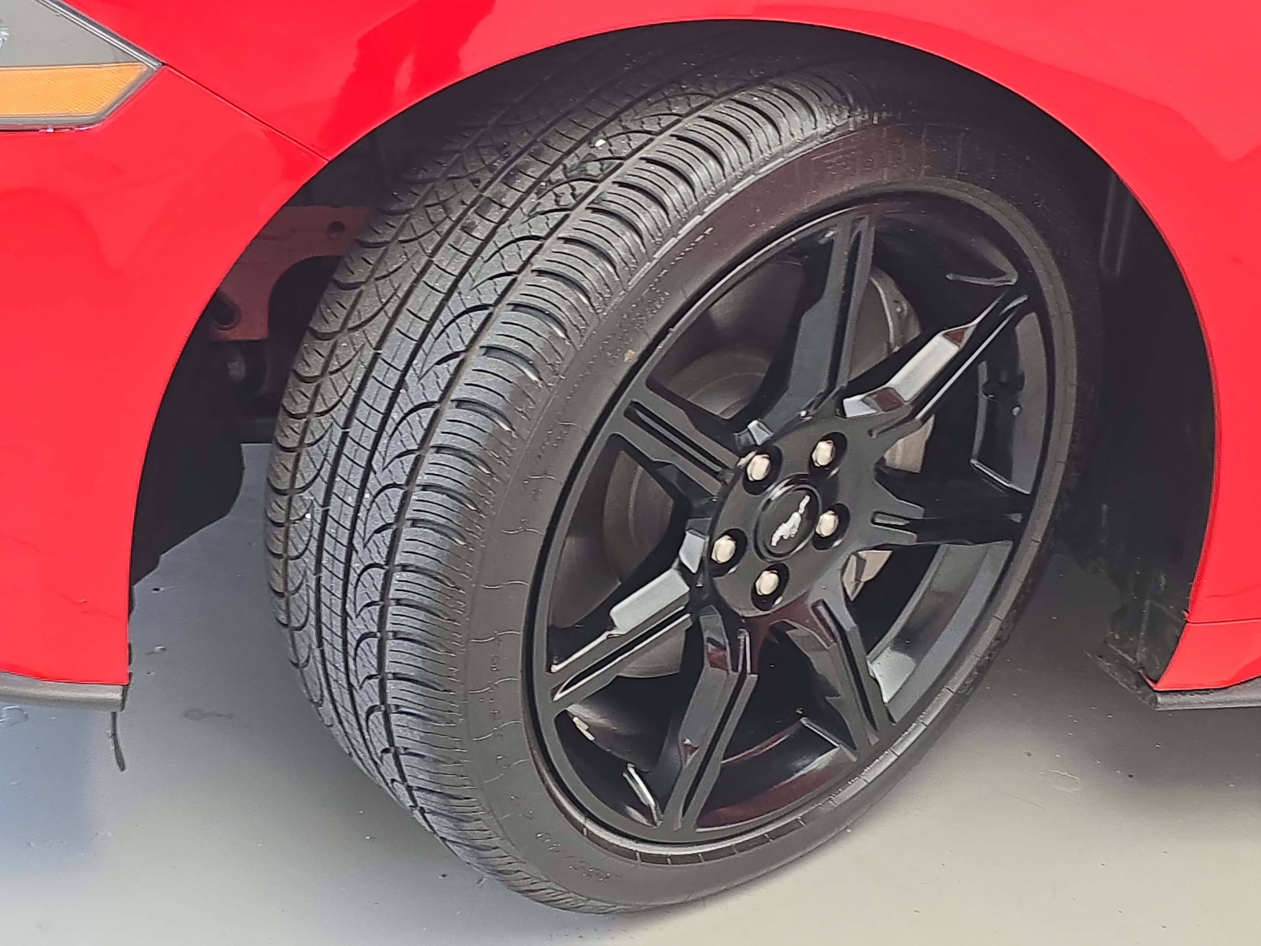 Used 2019 Ford Mustang GT Premium w/ Ford Safe & Smart Package RWD image 31