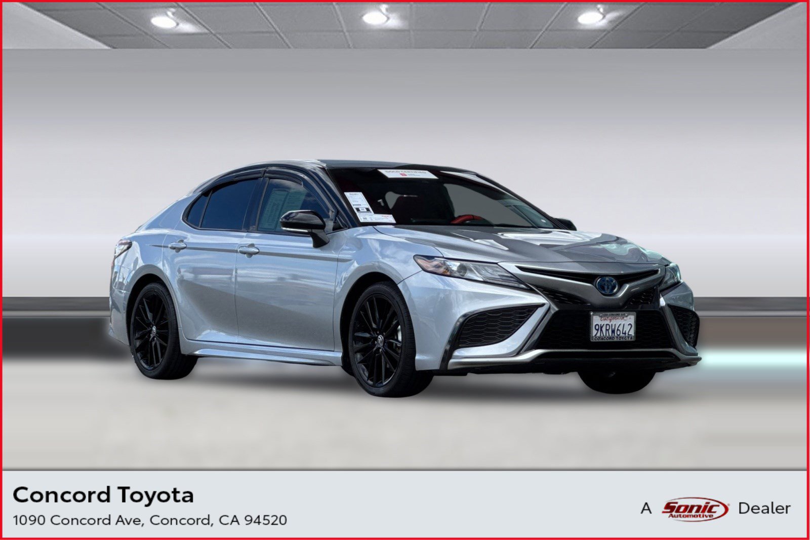 Used 2021 Toyota Camry SE w/ Cold Weather Package