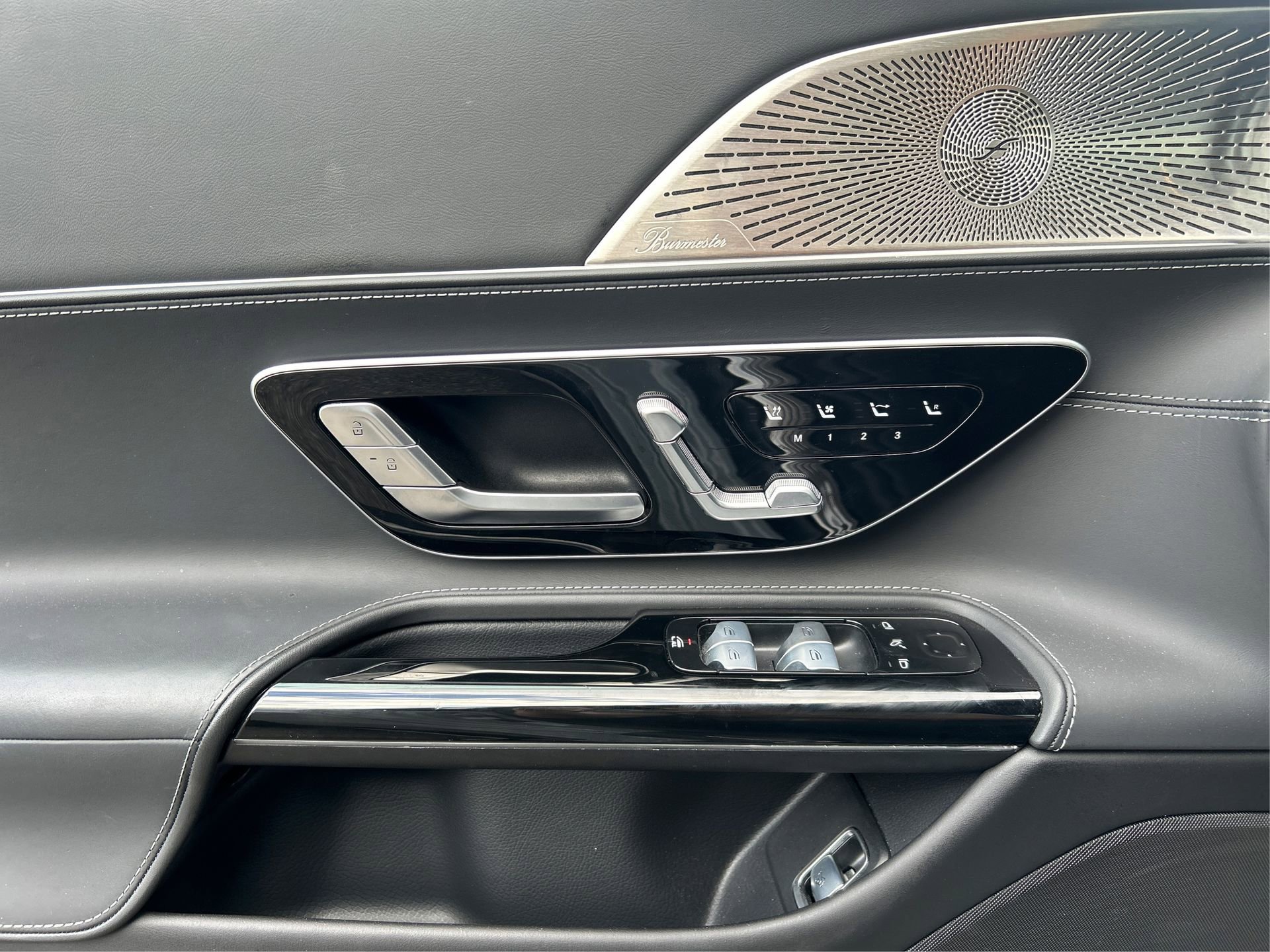 Used 2022 Mercedes-Benz SL 63 AMG 4MATIC image 23