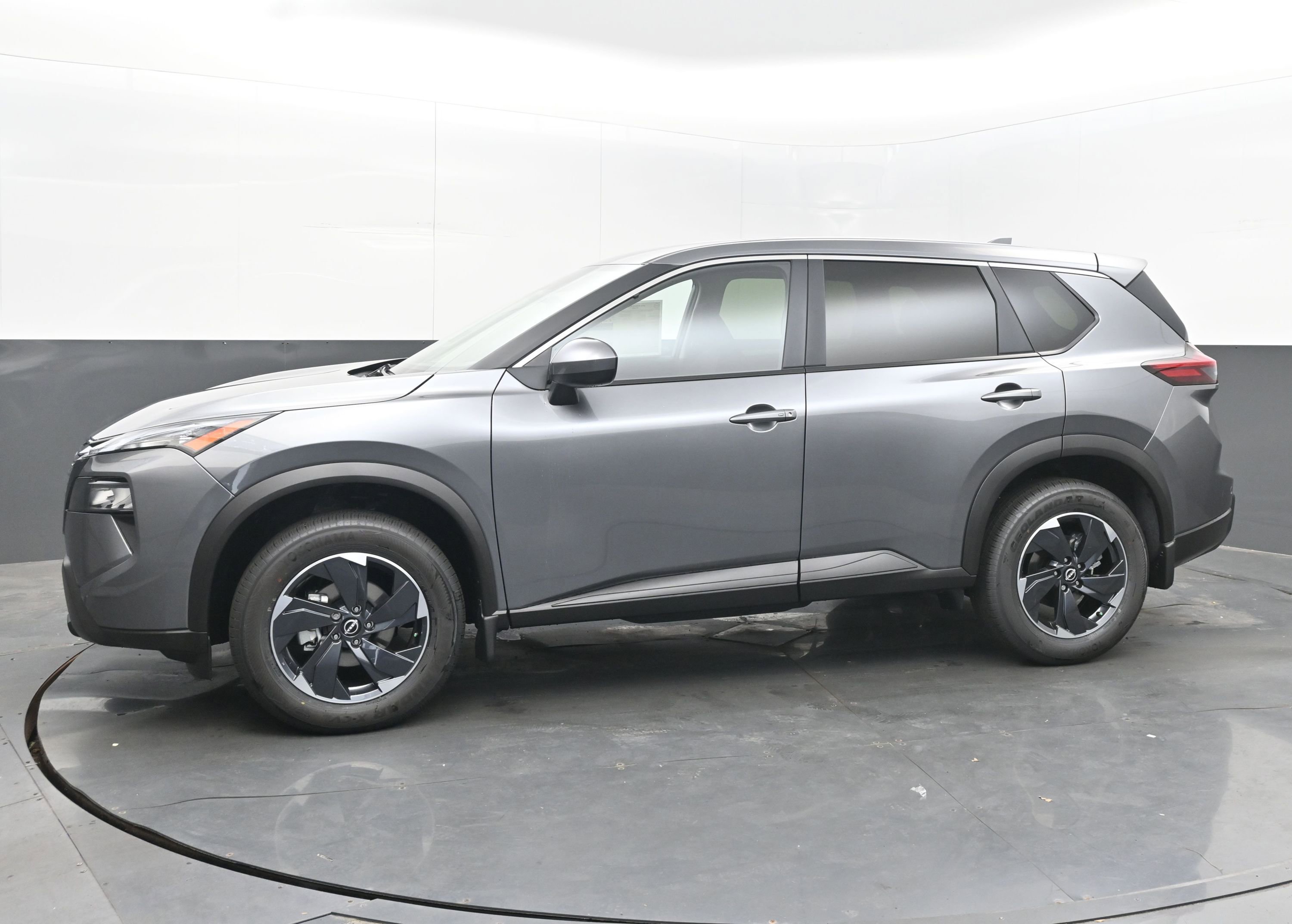 New 2026 Nissan Rogue SV image 4