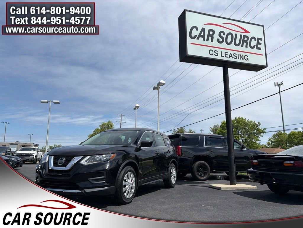 Used 2018 Nissan Rogue S FWD image 1