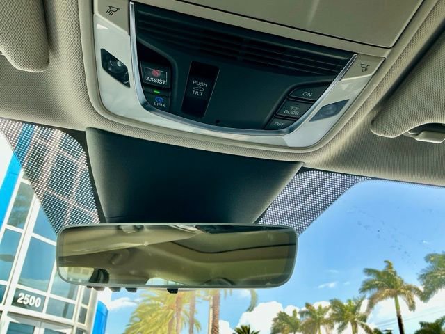 Certified 2025 Acura TLX w/ Technology Package image 40