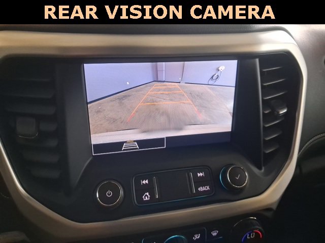 Used 2023 GMC Acadia SLE w/ Driver Convenience Package image 5