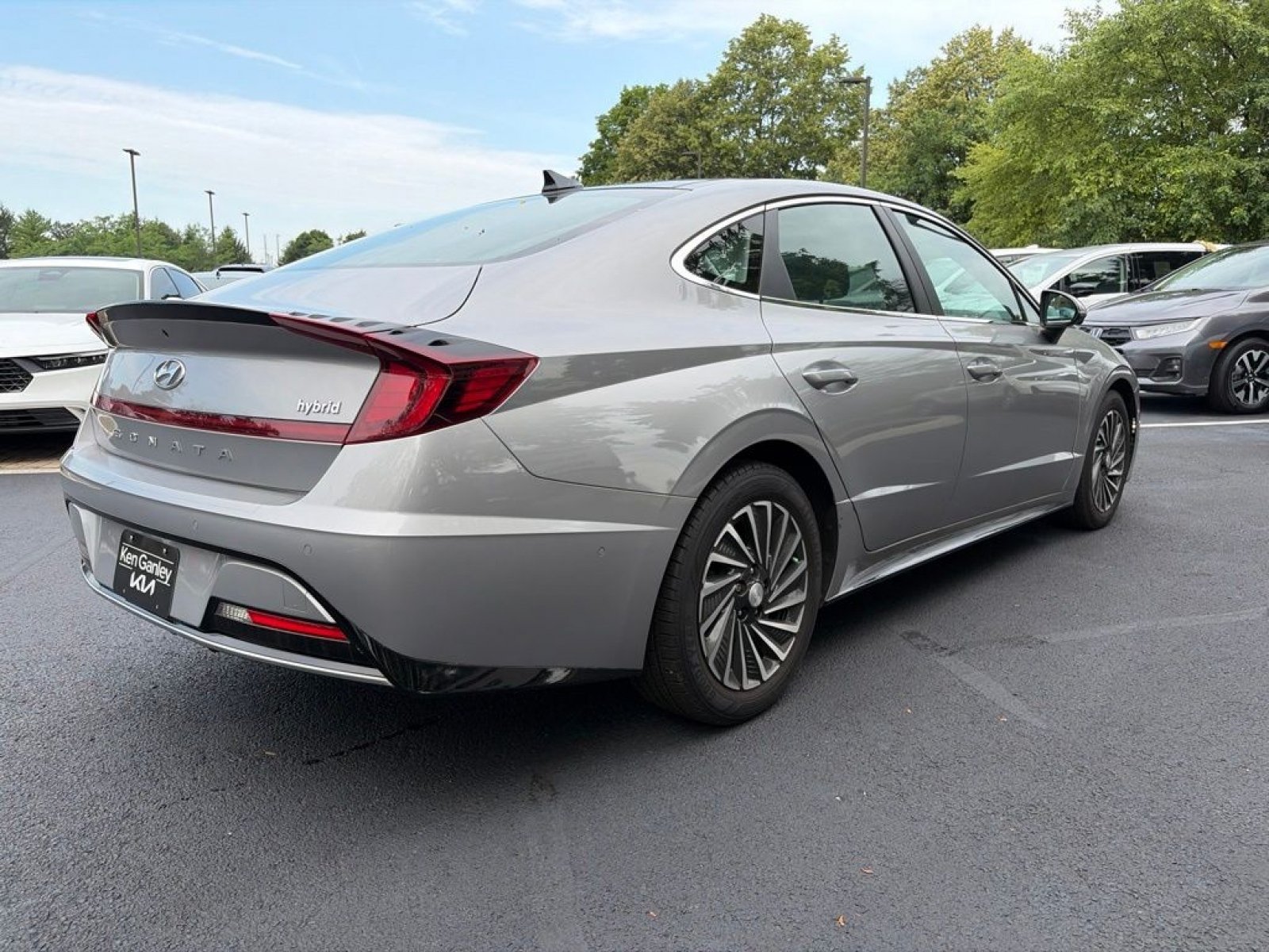 Used 2023 Hyundai Sonata Limited FWD image 6