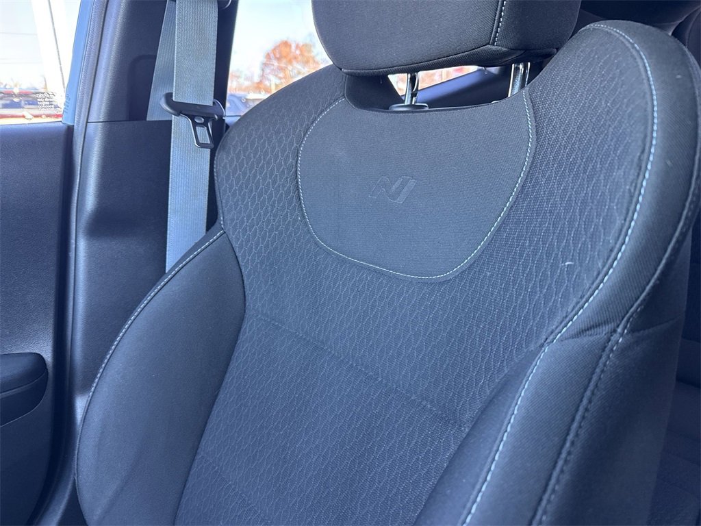 Used 2019 Hyundai Veloster N N image 31