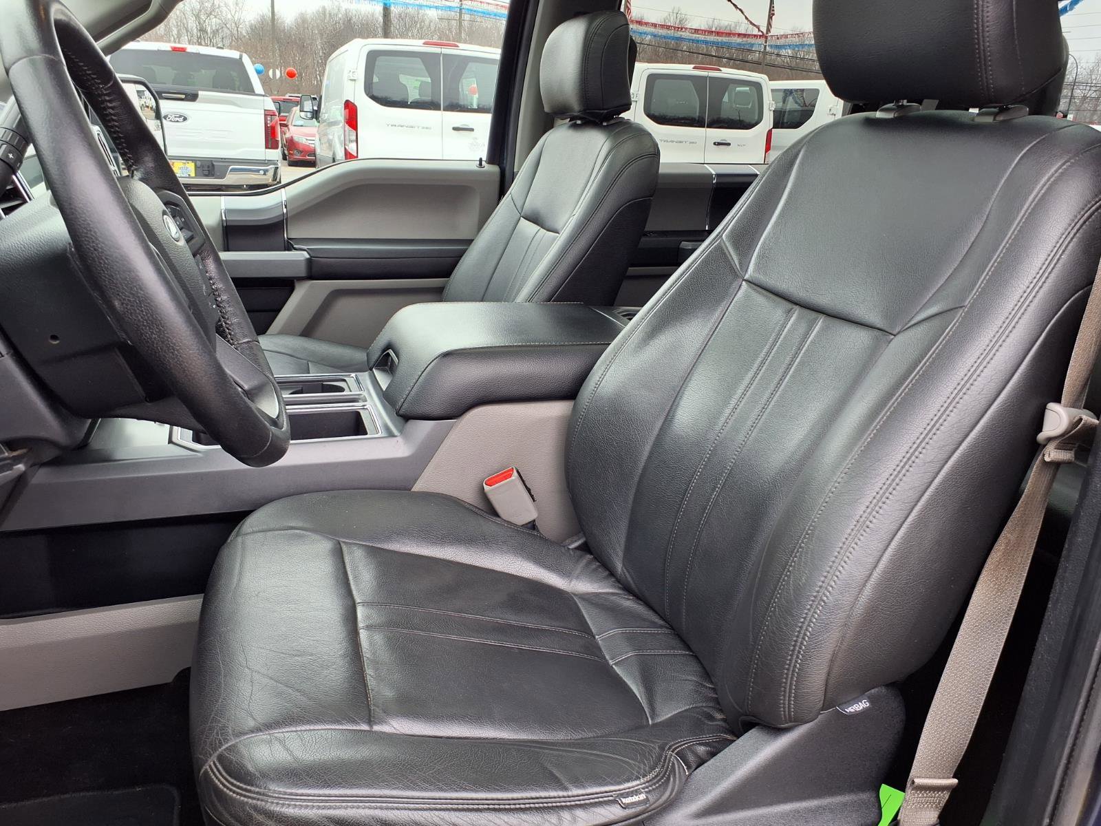 Used 2016 Ford F150 XLT w/ Equipment Group 302A Luxury image 4