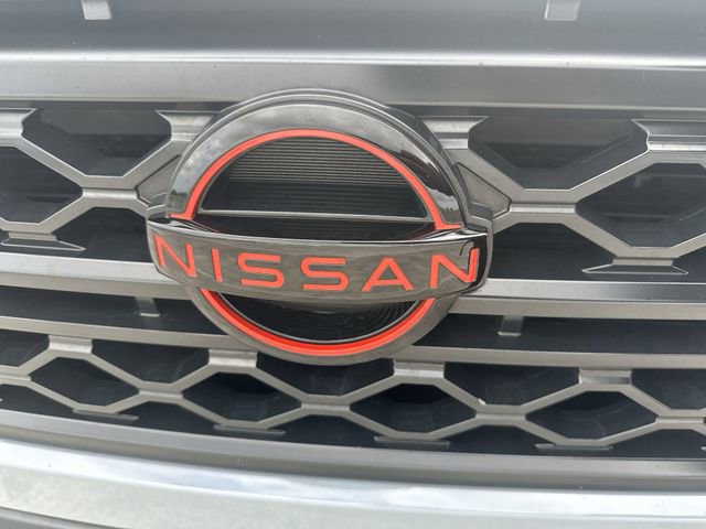 Used 2024 Nissan Frontier Pro-X RWD image 10