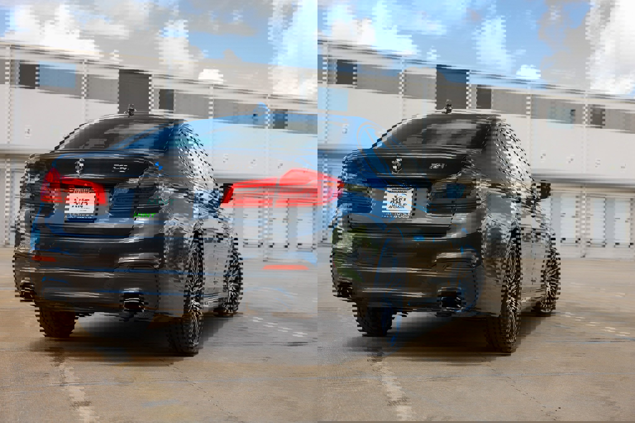 Used 2018 BMW 540i image 37