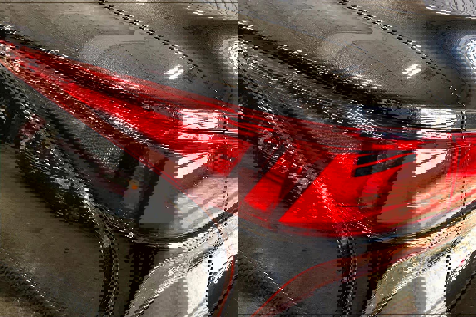 Used 2022 Lexus LS 500 F Sport w/ Accessory Package (Z2) image 28