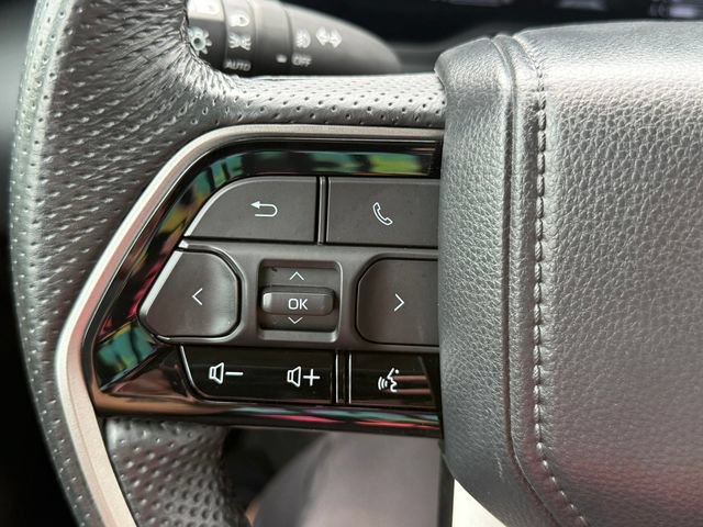 Used 2024 Toyota Sequoia SR5 AWD/4WD image 22