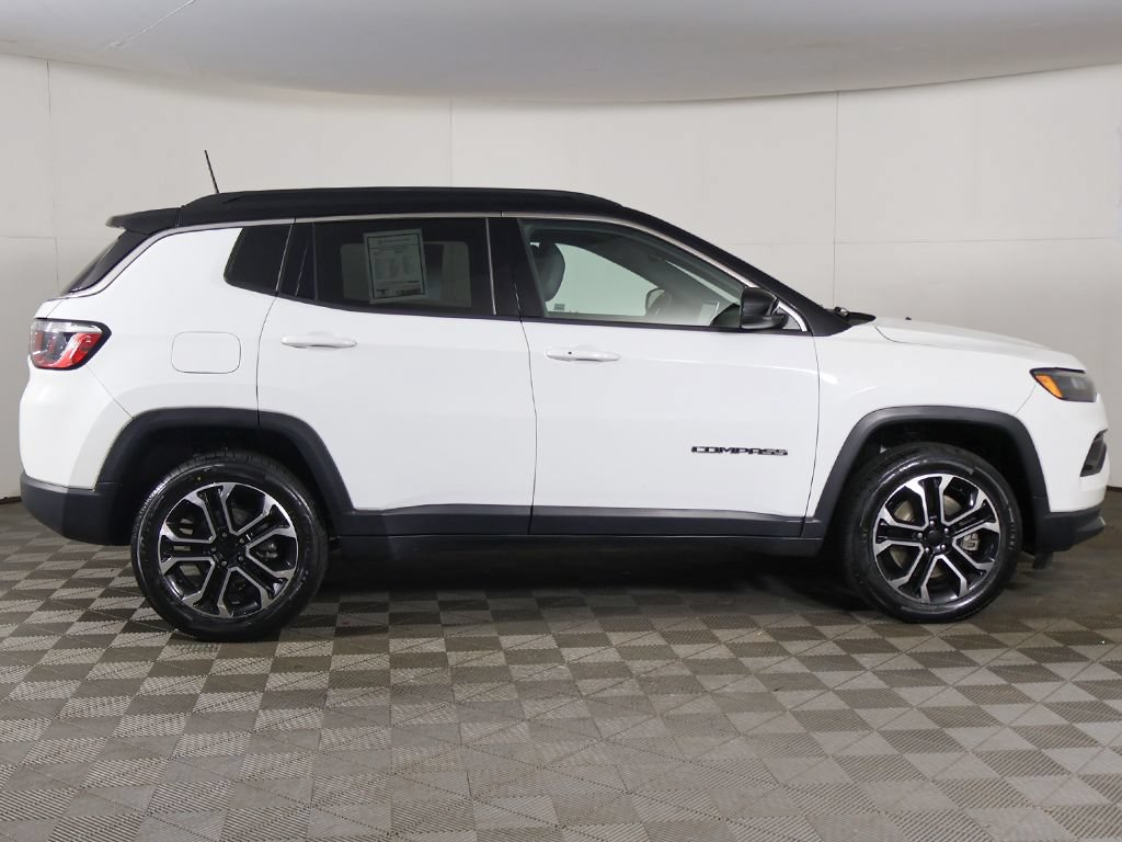 Used 2023 Jeep Compass Limited AWD/4WD image 18
