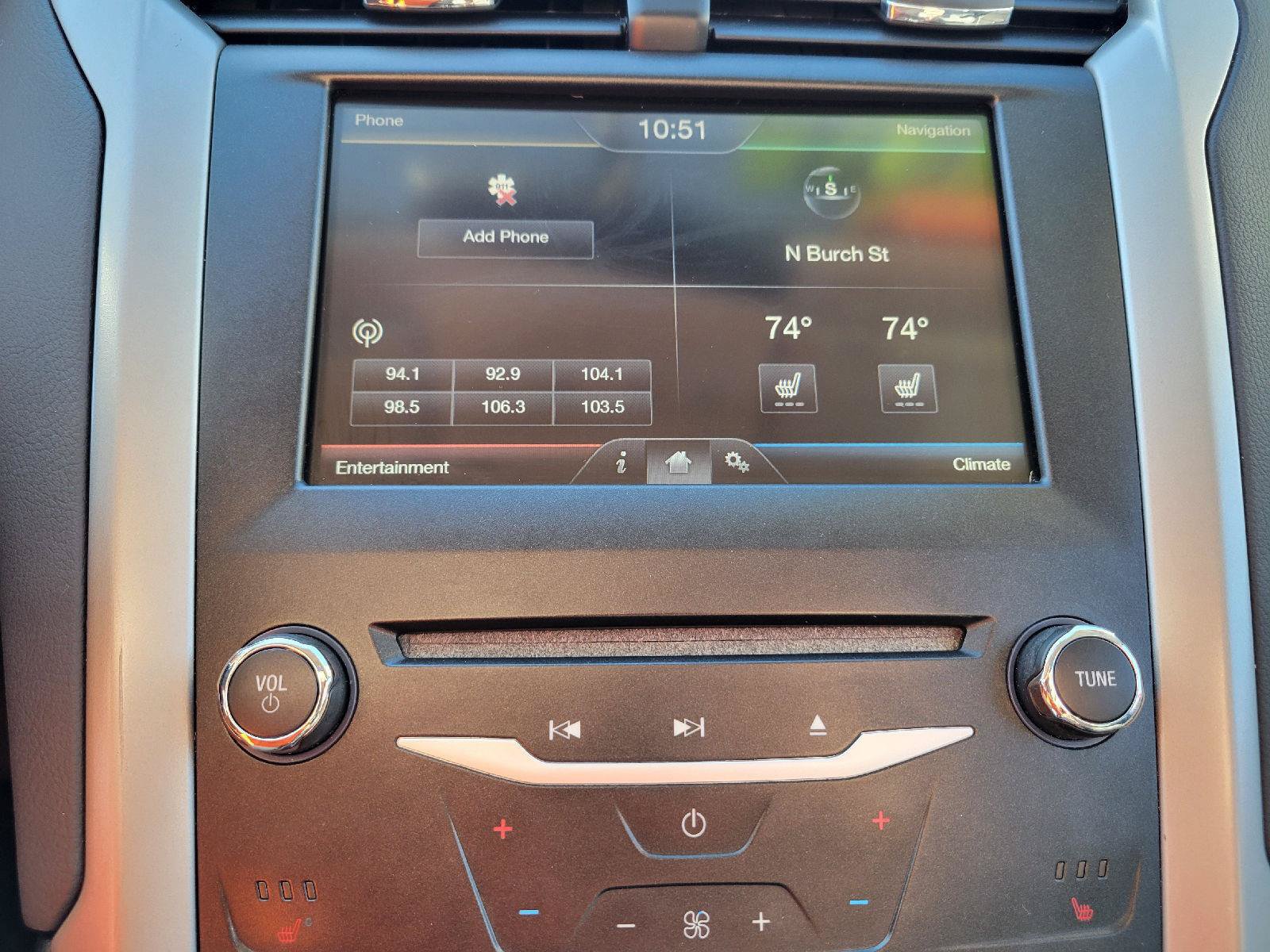 Used 2014 Ford Fusion SE w/ Equipment Group 202A FWD image 18