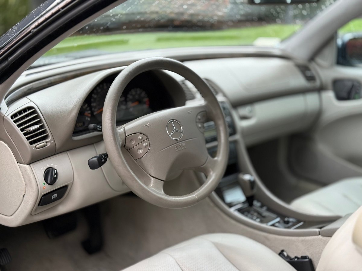 Used 2001 Mercedes-Benz CLK 430 Coupe image 14
