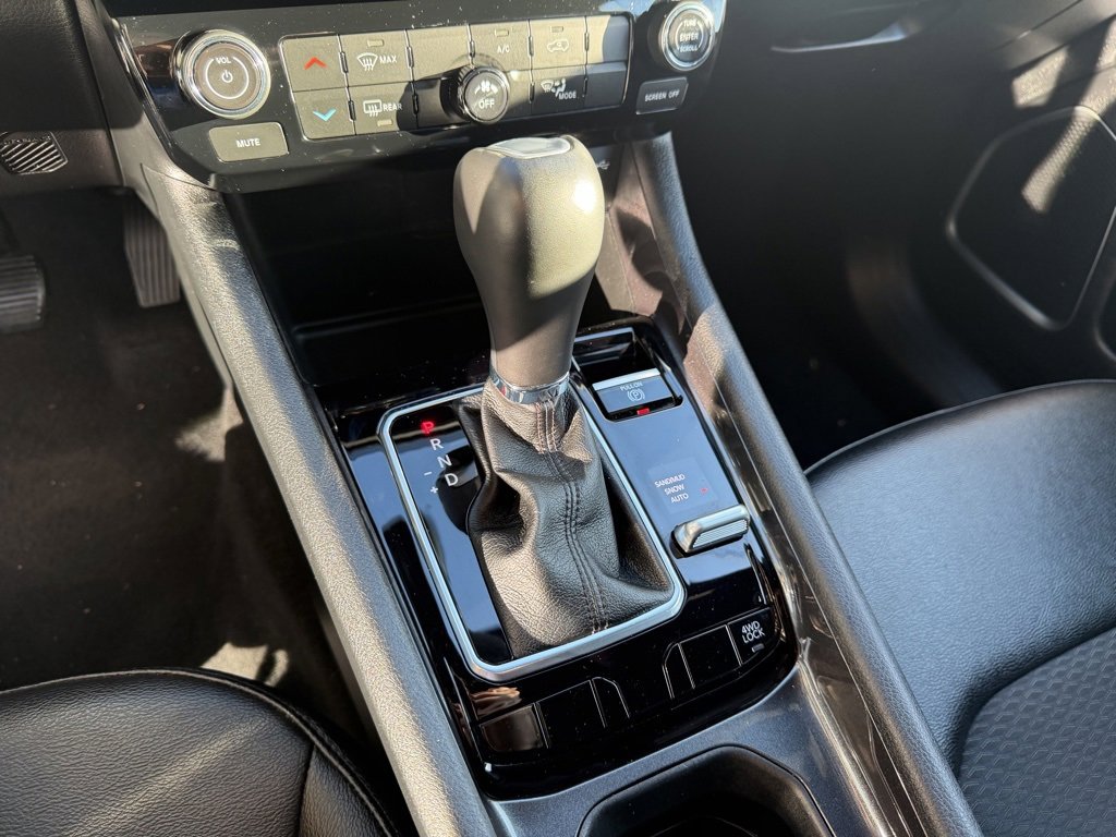 Used 2024 Jeep Compass Latitude image 23