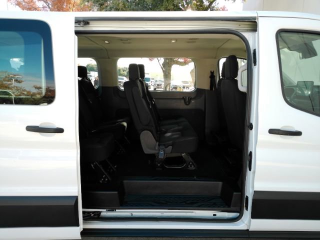 Used 2022 Ford Transit 350 XLT image 5
