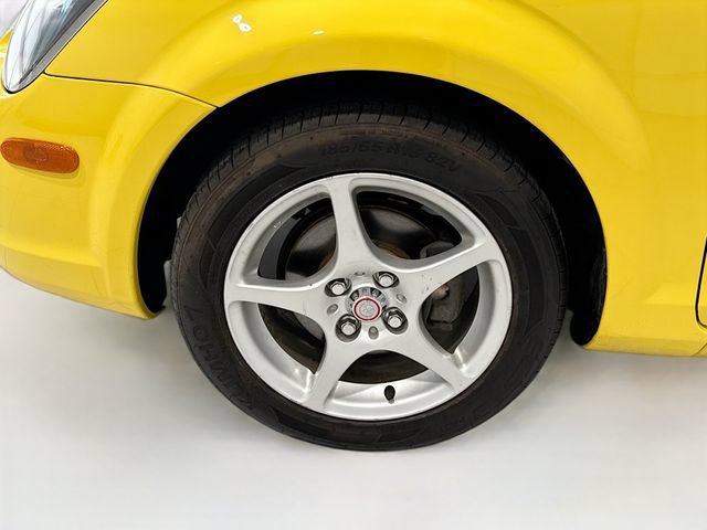 Used 2001 Toyota MR2 RWD image 20