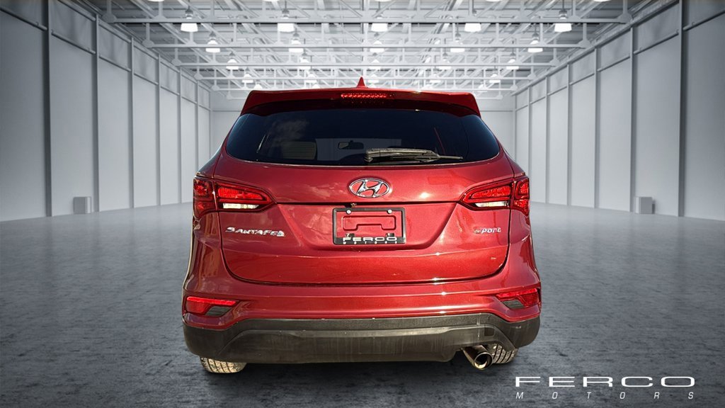 Used 2017 Hyundai Santa Fe Sport image 4