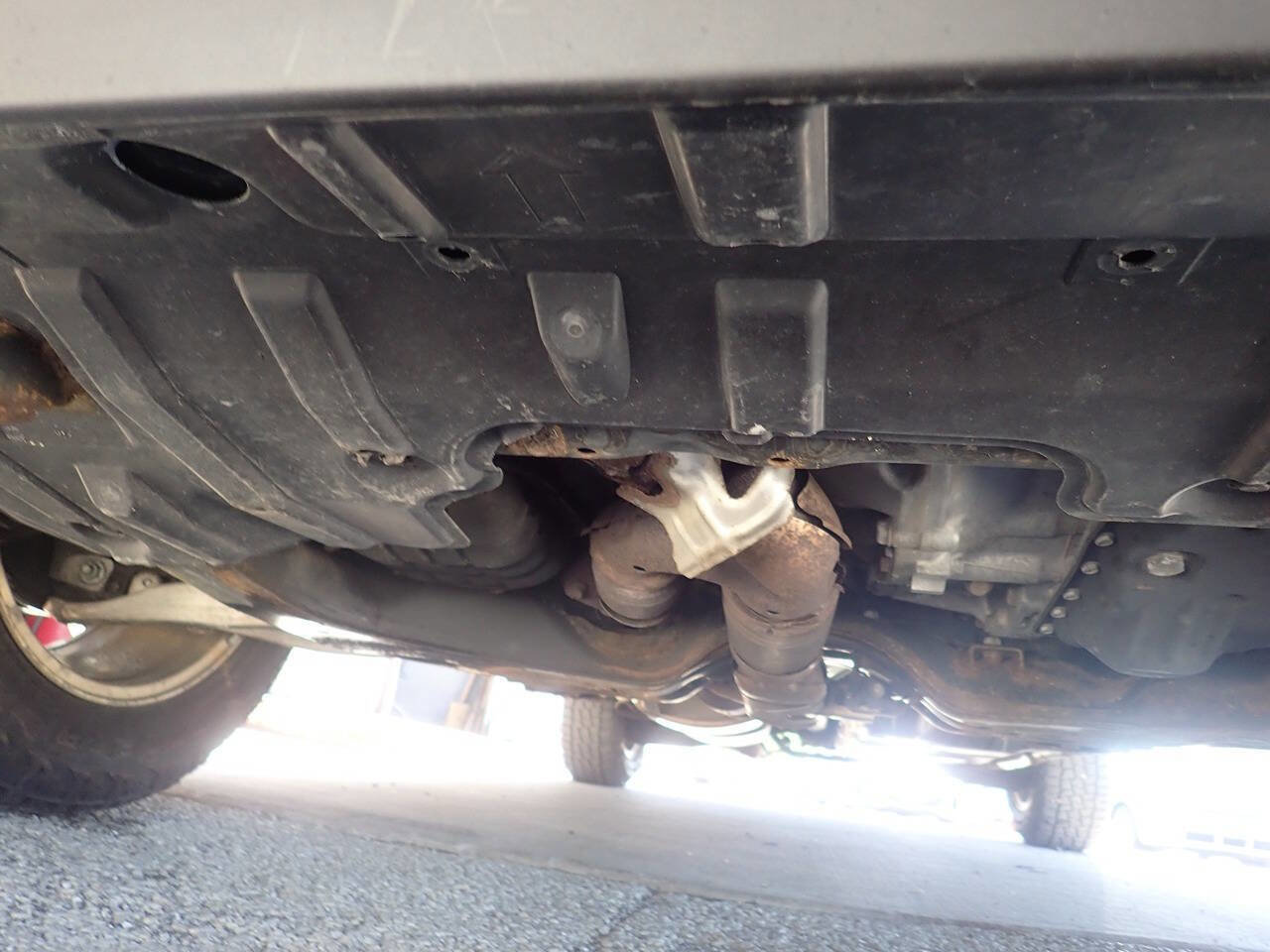 Used 2013 Nissan Pathfinder SL w/ Trailer Tow Pkg AWD/4WD image 19