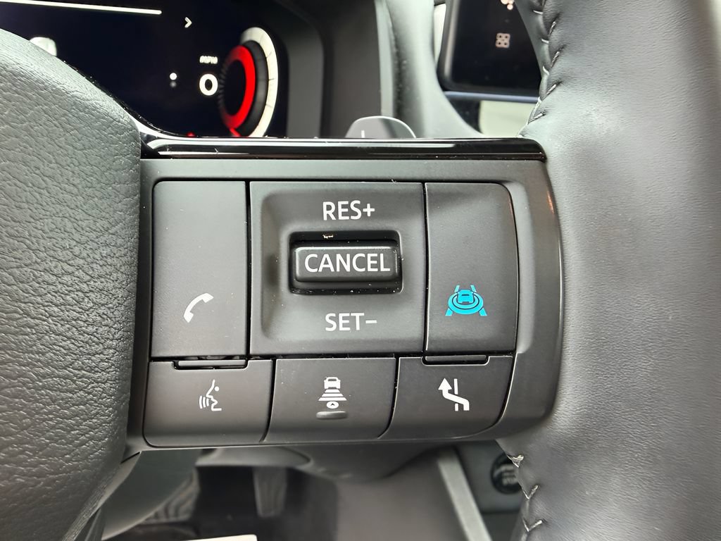 Used 2025 Nissan Rogue SL w/ Tech Package AWD/4WD image 19