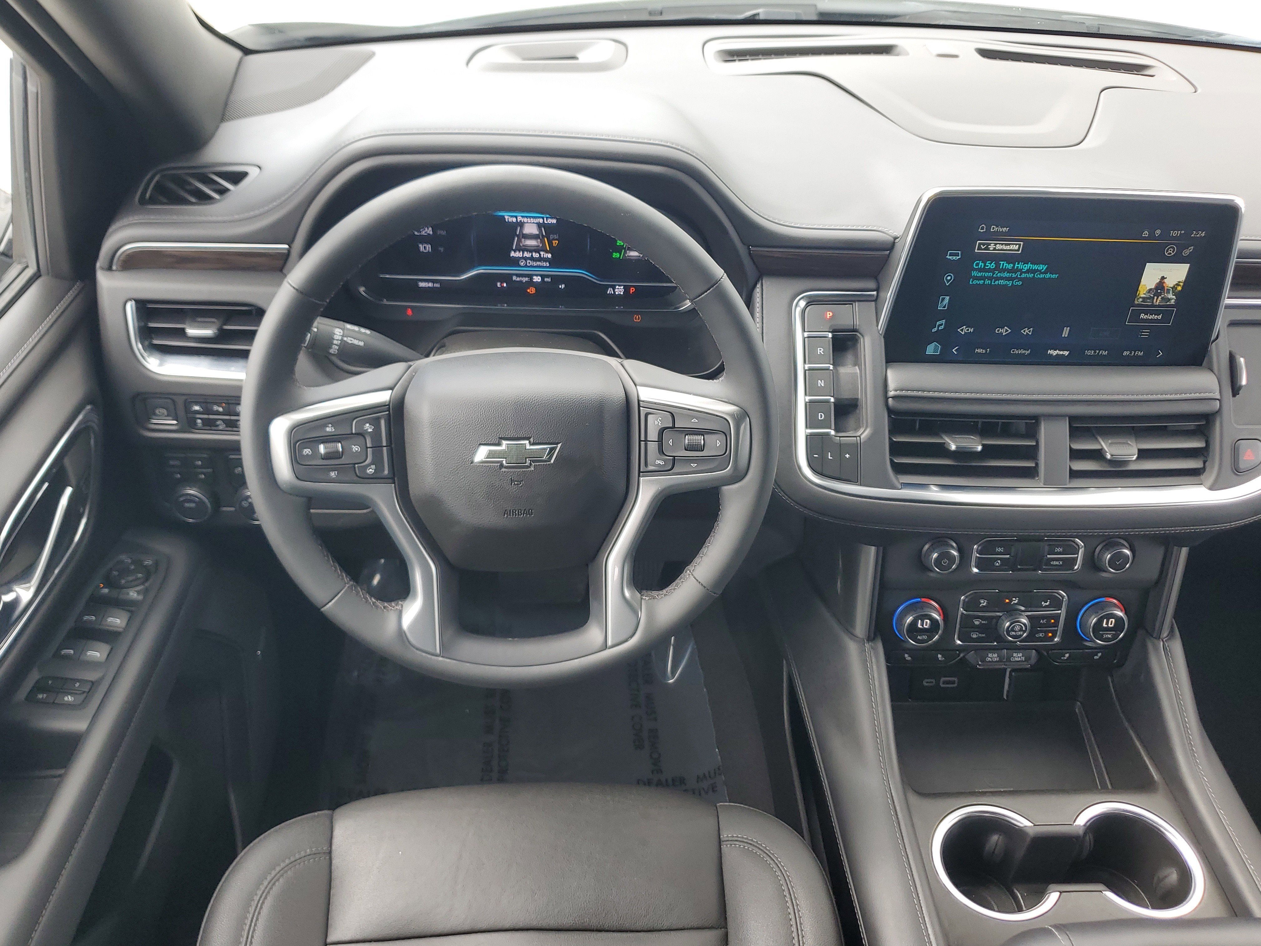 Used 2023 Chevrolet Suburban Z71 w/ Luxury Package AWD/4WD image 21