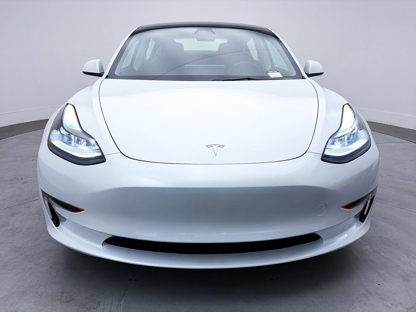 Used 2023 Tesla Model 3 Standard Range image 10