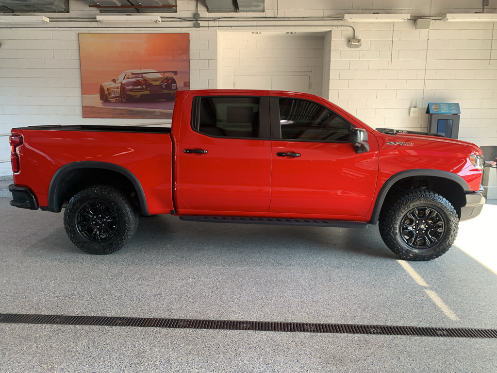 Used 2022 Chevrolet Silverado 1500 ZR2 w/ Technology Package AWD/4WD image 12