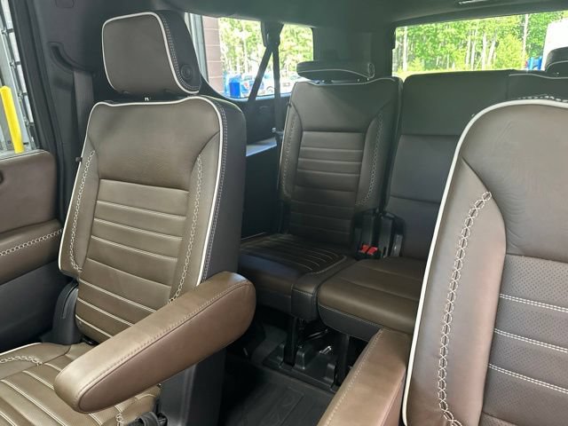 Used 2025 GMC Yukon XL Denali Ultimate AWD/4WD image 47
