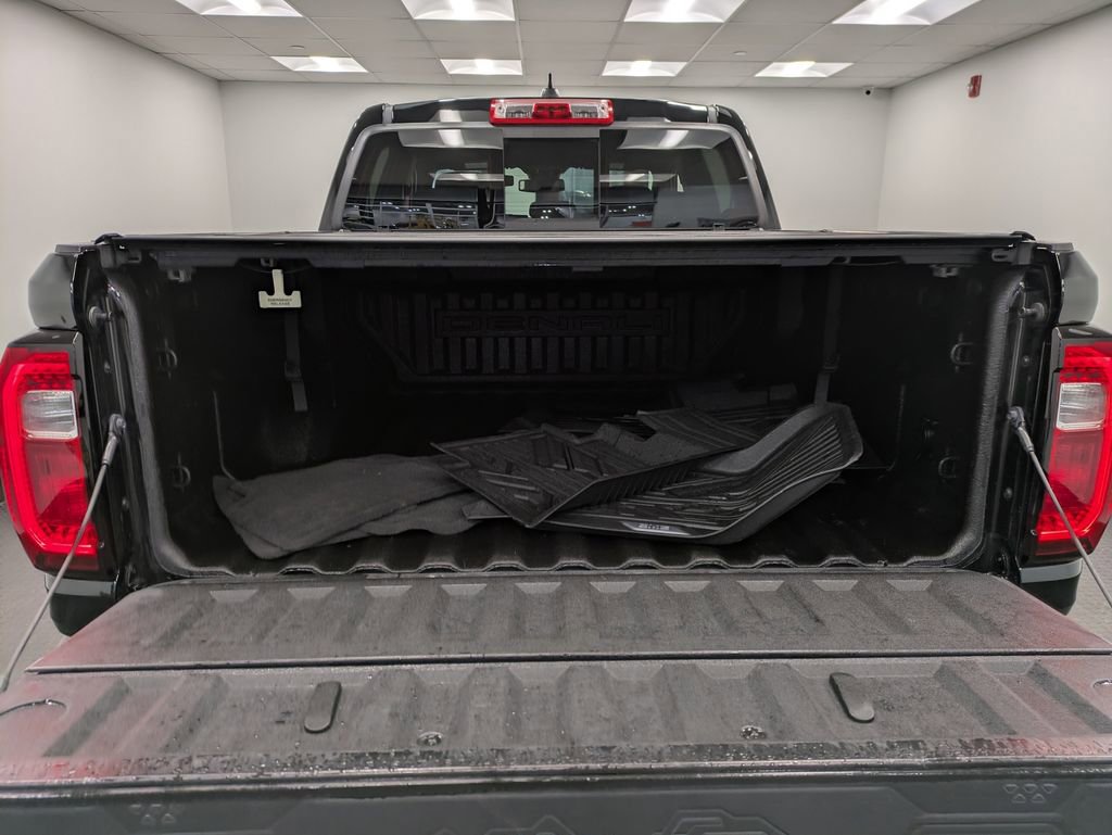 Used 2023 GMC Canyon Denali image 25