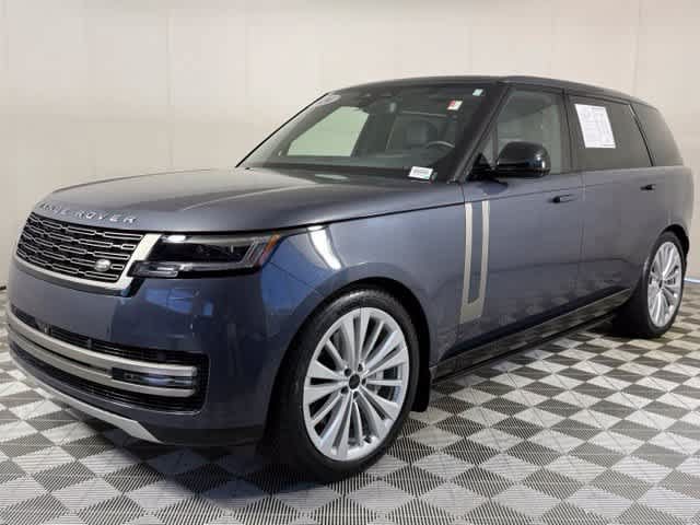 Used 2024 Land Rover Range Rover Long Wheelbase SE AWD/4WD image 2