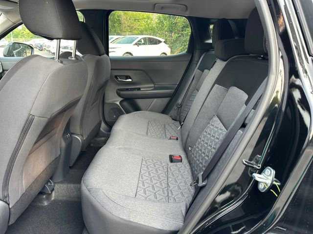 New 2025 Nissan Kicks SV w/ SV Premium Package image 10