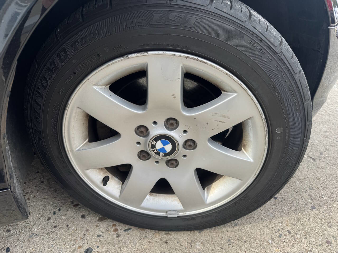 Used 2004 BMW 325i Sedan image 21