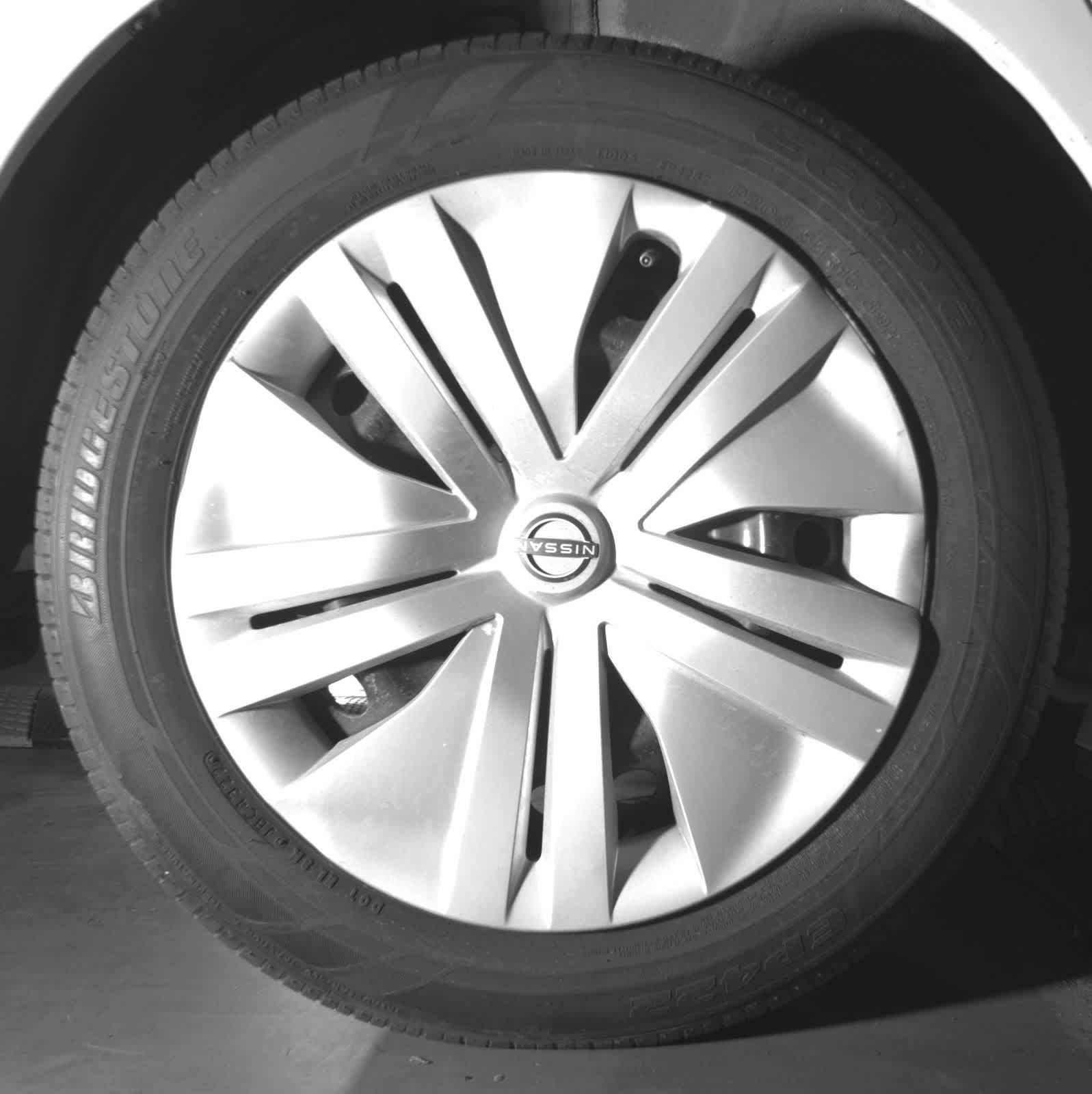 Used 2024 Nissan Leaf S FWD image 15