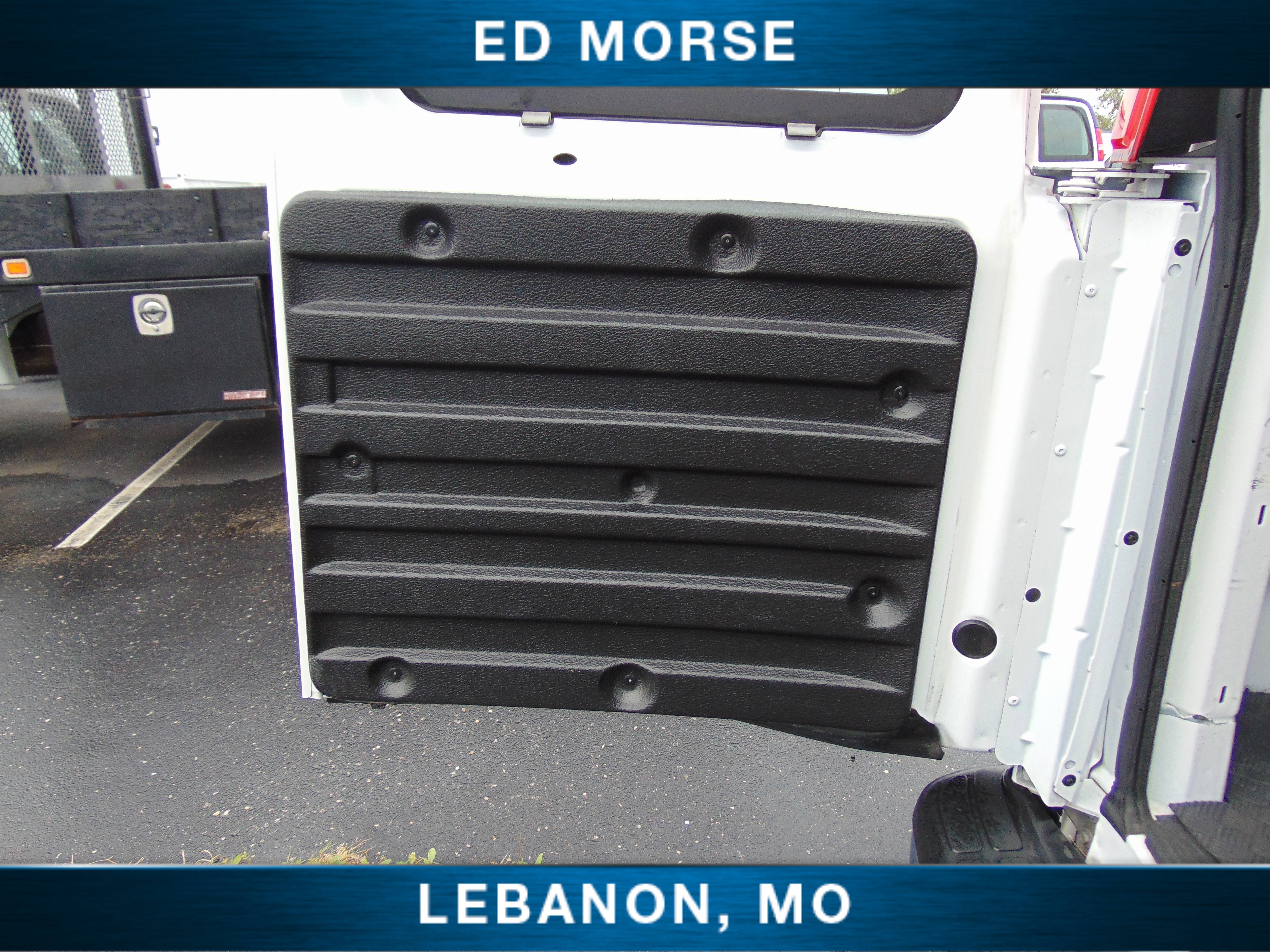 Used 2023 GMC Savana 2500 w/ Driver Convenience Package image 16