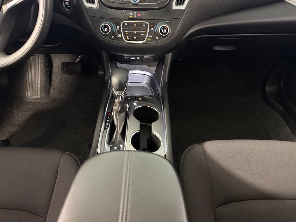 Used 2025 Chevrolet Malibu LT FWD image 17