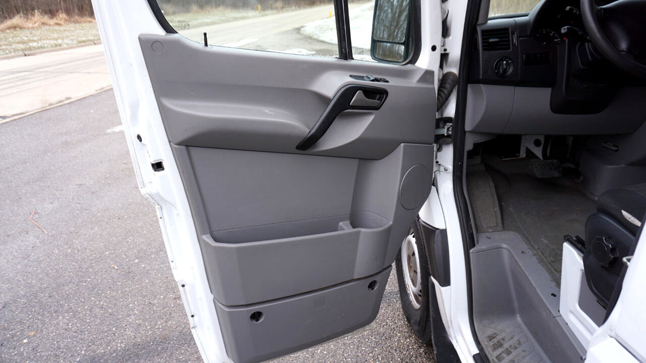 Used 2016 Mercedes-Benz Sprinter 2500 w/ Driver Comfort Package image 20