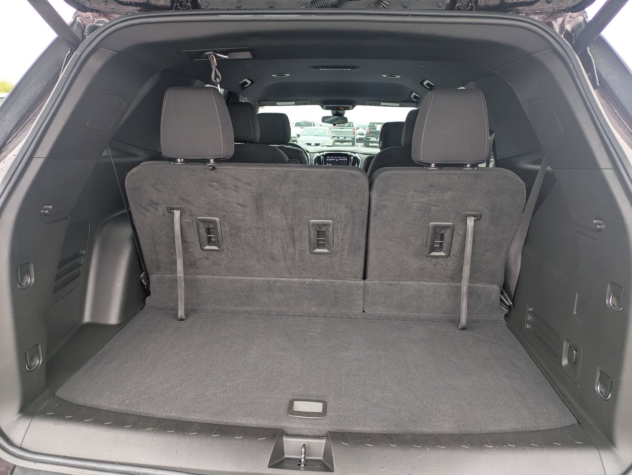 Used 2022 Chevrolet Traverse LT image 22