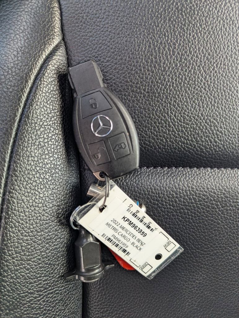 Used 2022 Mercedes-Benz Metris image 23
