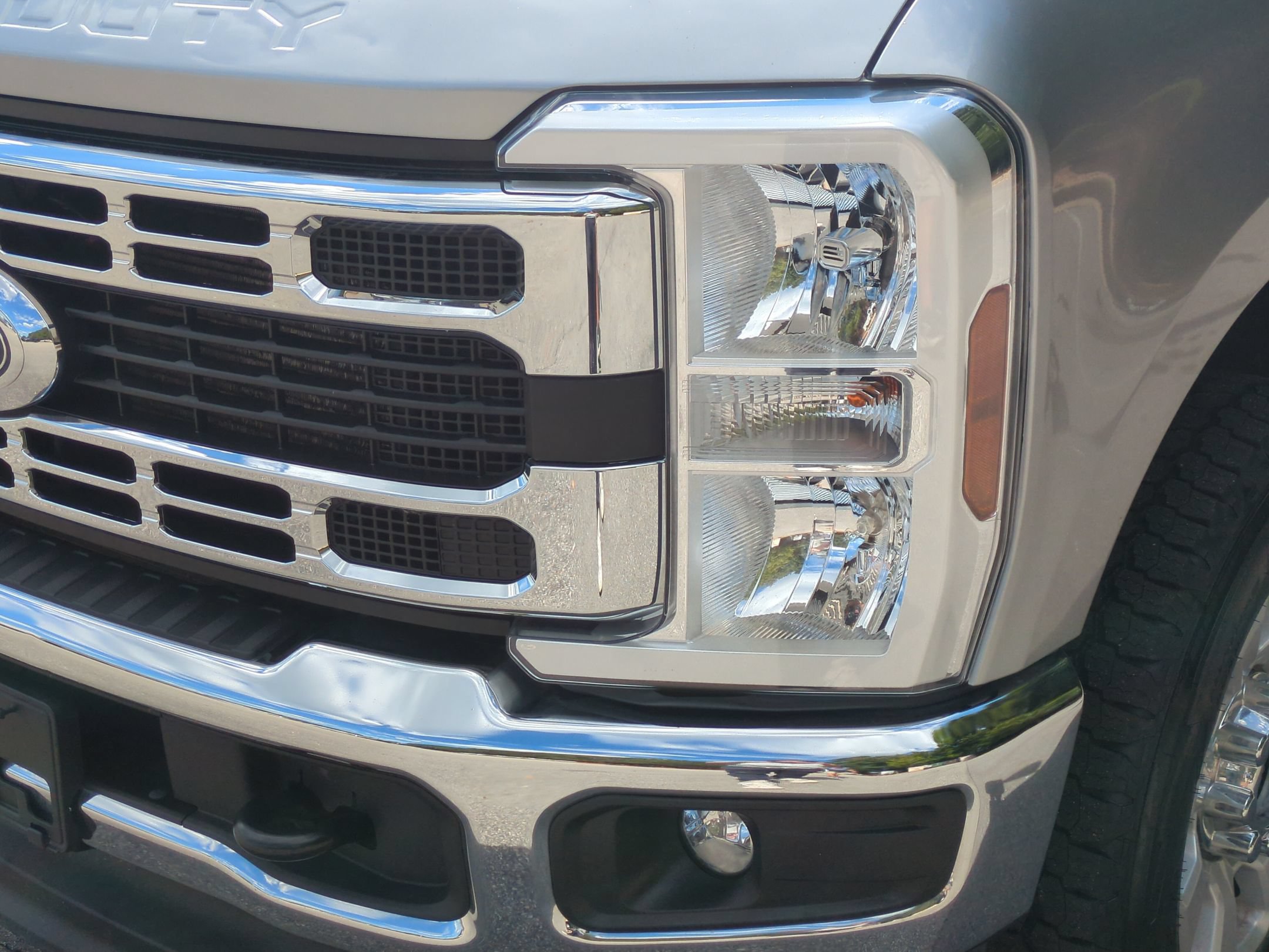 Certified 2024 Ford F250 XLT AWD/4WD image 8
