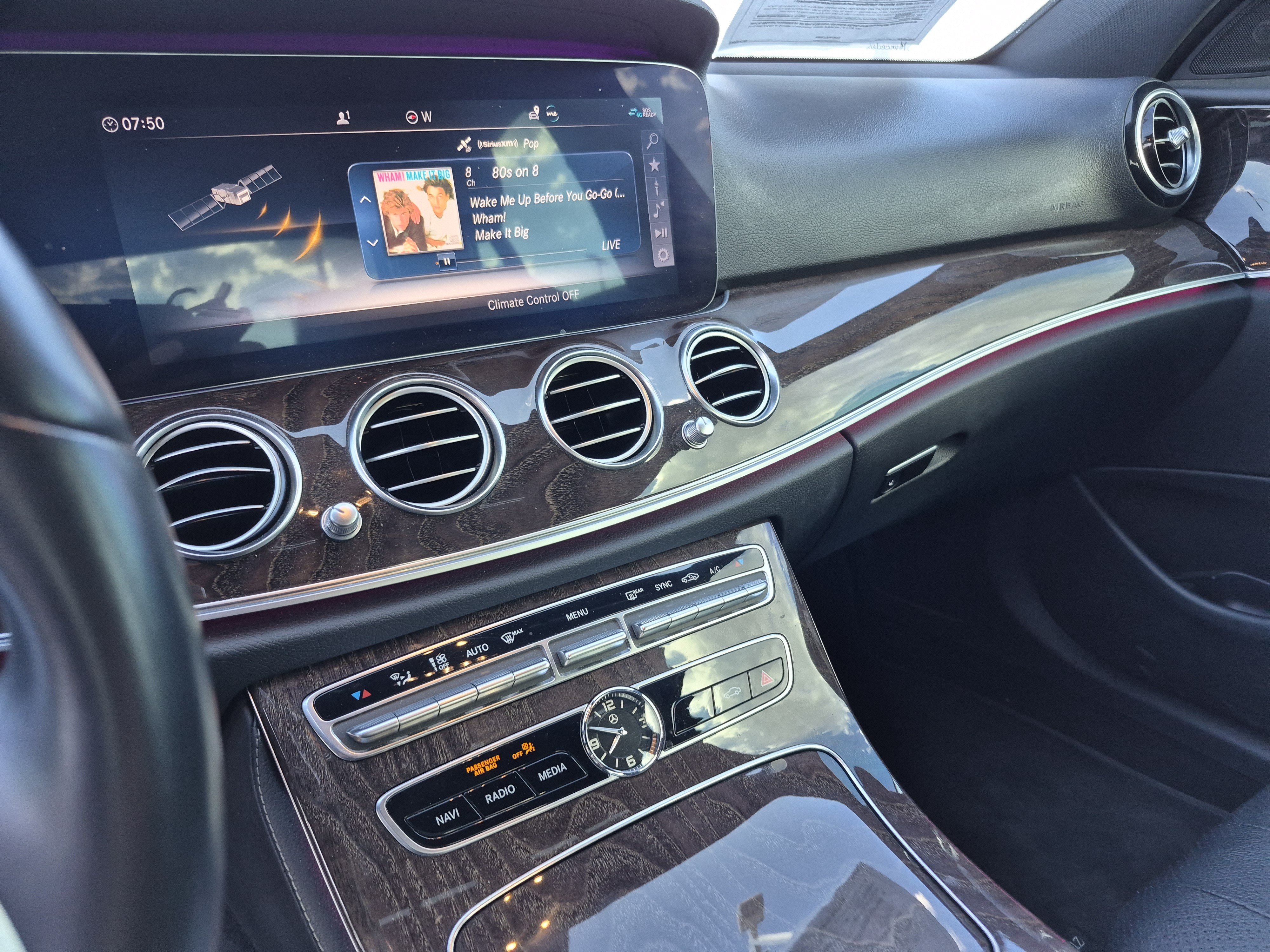 Used 2020 Mercedes-Benz E 350 4MATIC Sedan image 11