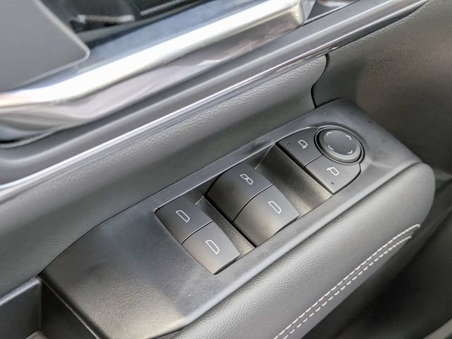 New 2027 GMC Terrain Elevation w/ Elevation Premium Package AWD/4WD image 23
