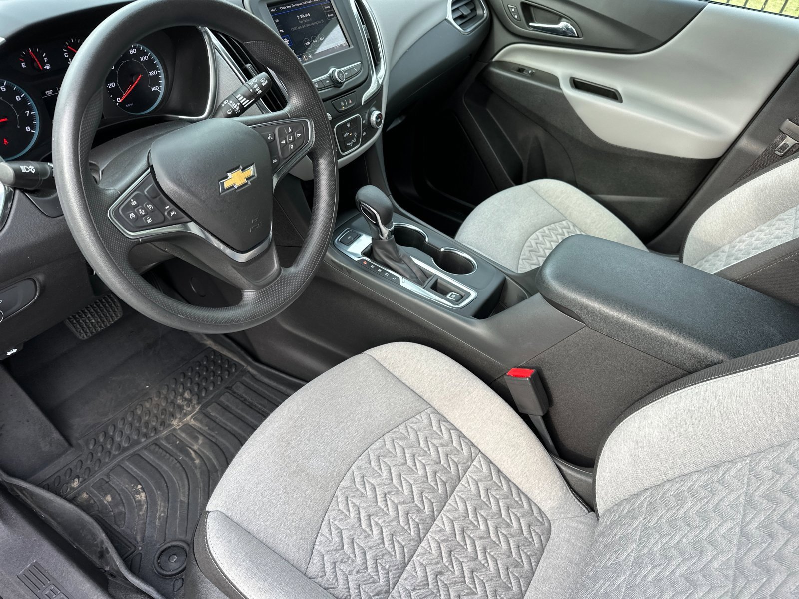 Used 2024 Chevrolet Equinox LS image 10