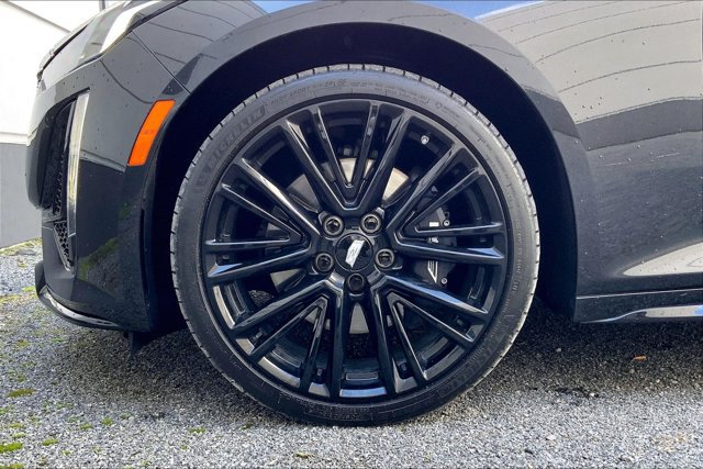 Used 2024 Cadillac CT5 V w/ LPO, ONYX Package AWD/4WD image 8
