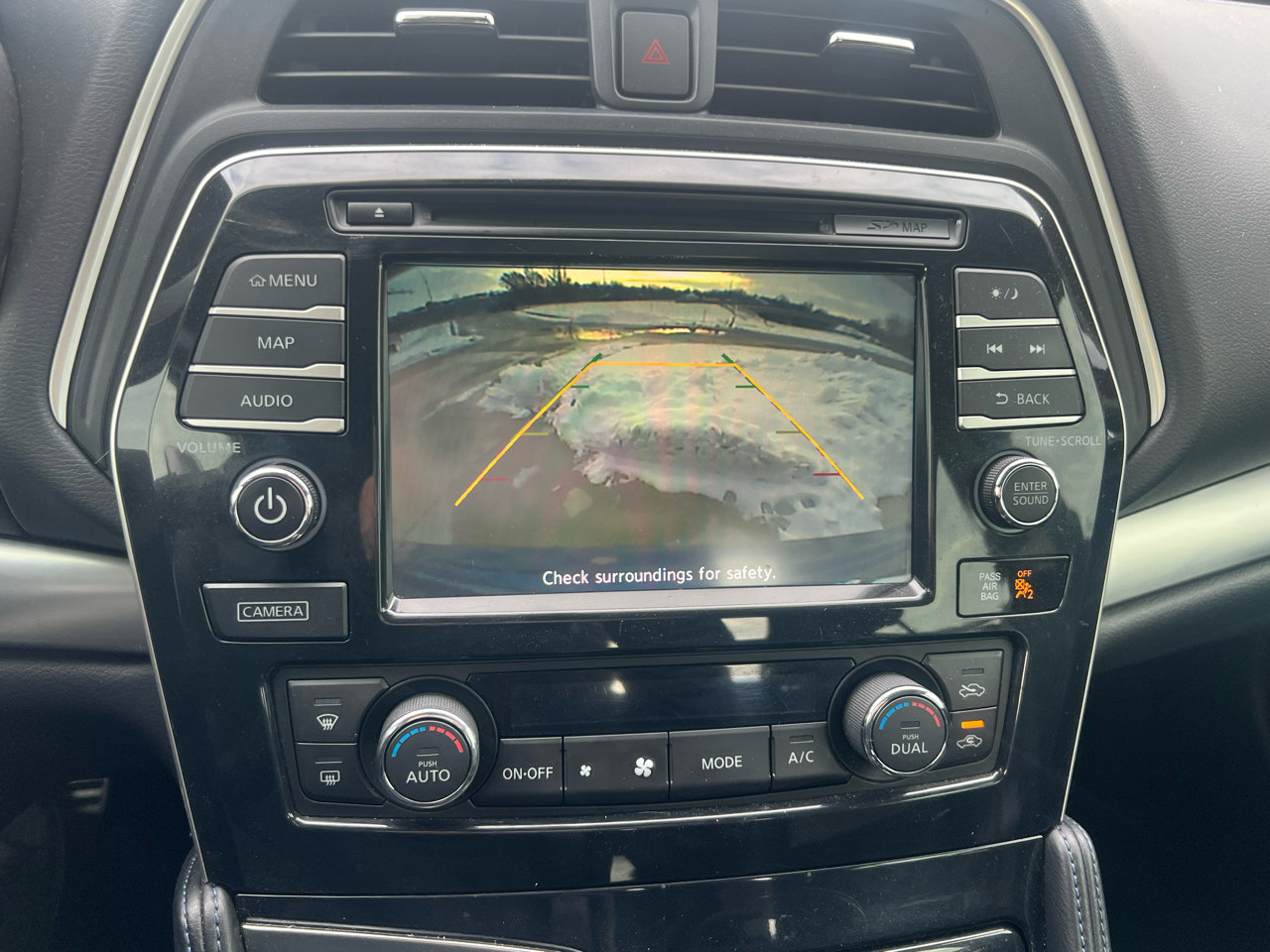 Used 2017 Nissan Maxima SR image 13