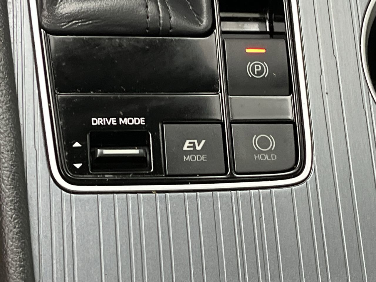 Used 2021 Toyota Sienna XSE w/ XSE Plus Package AWD/4WD image 18