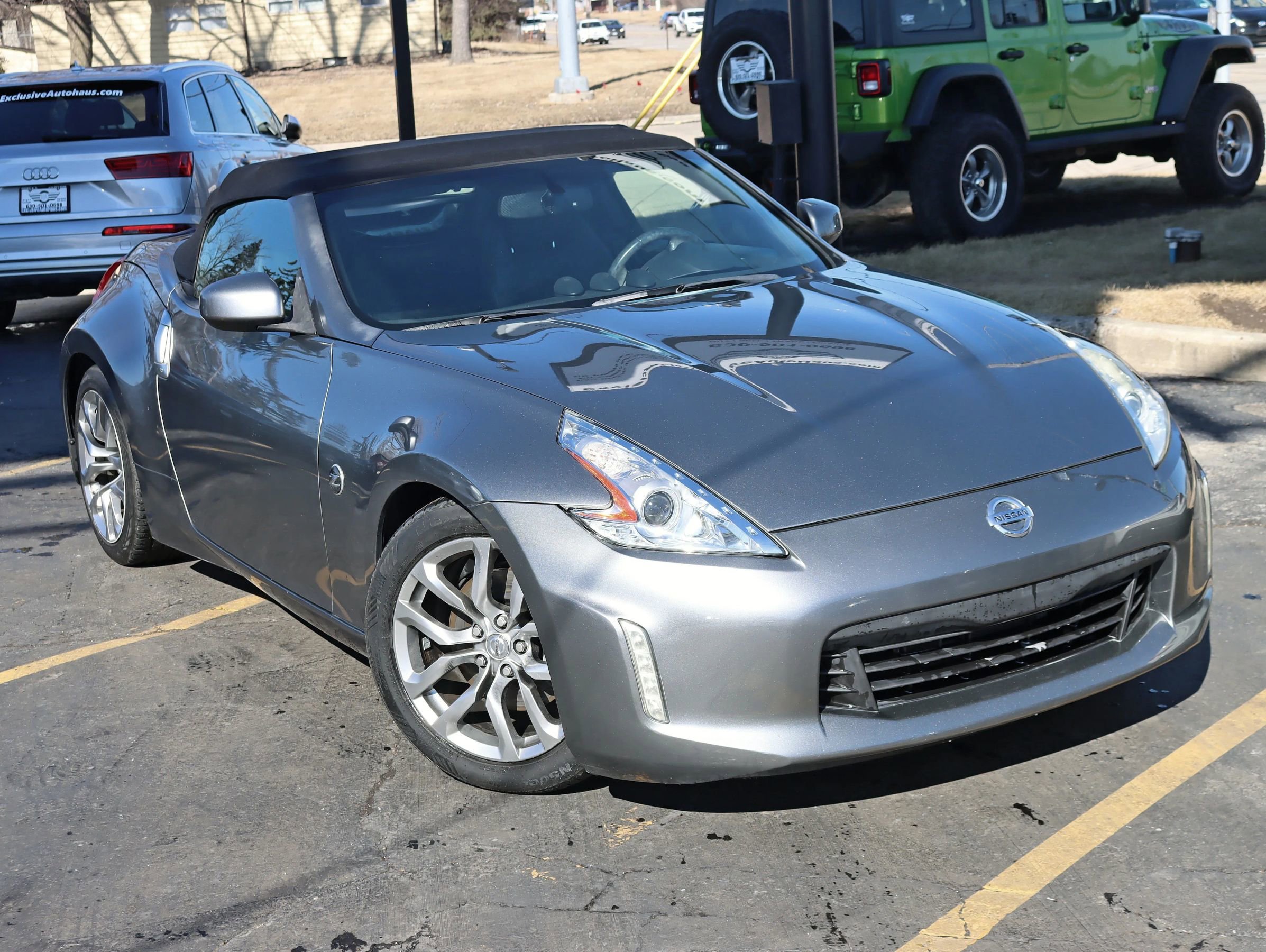 Used 2013 Nissan 370Z Touring RWD image 8