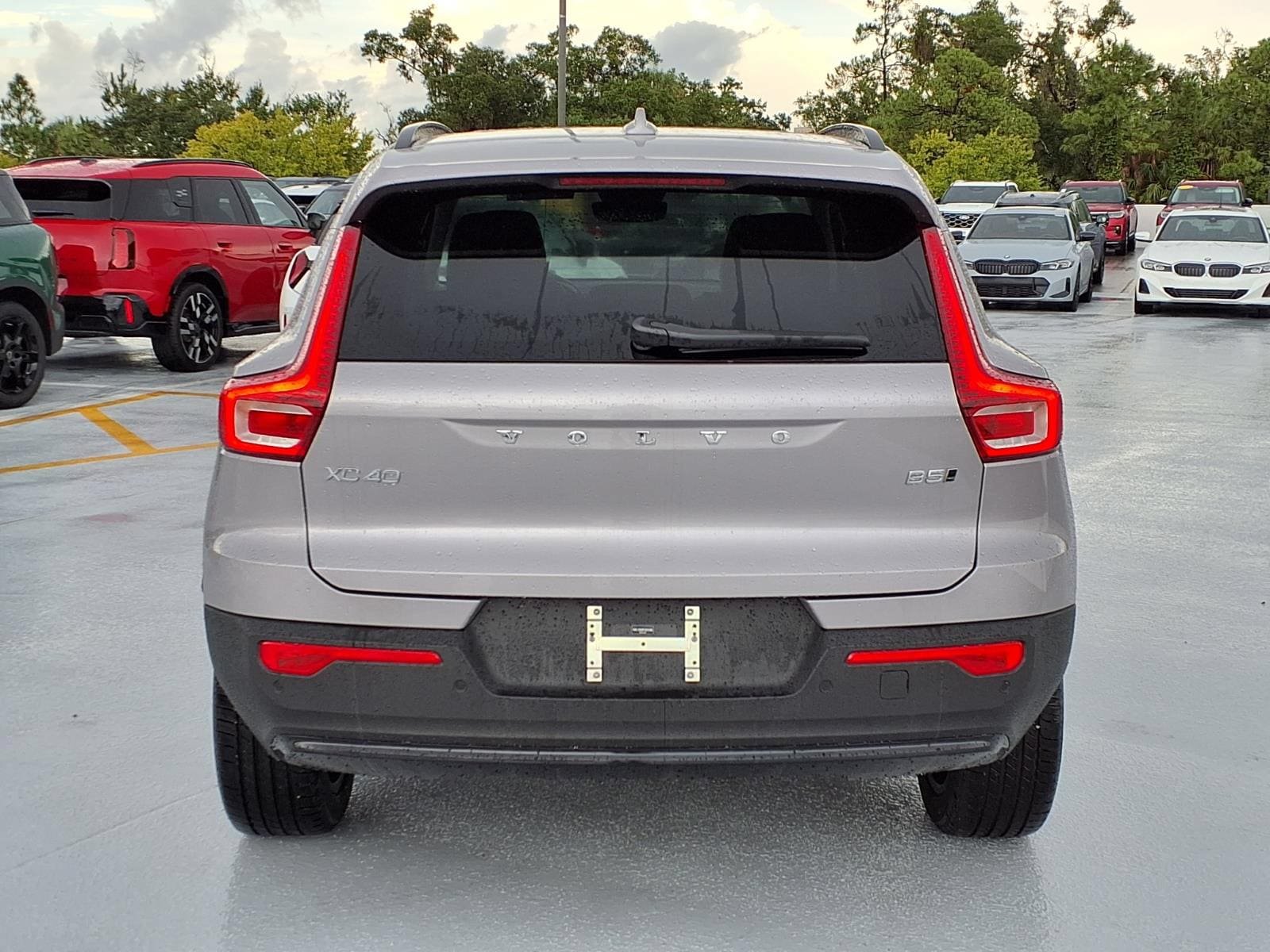 New 2026 Volvo XC40 B5 Plus w/ Climate Package AWD/4WD image 6