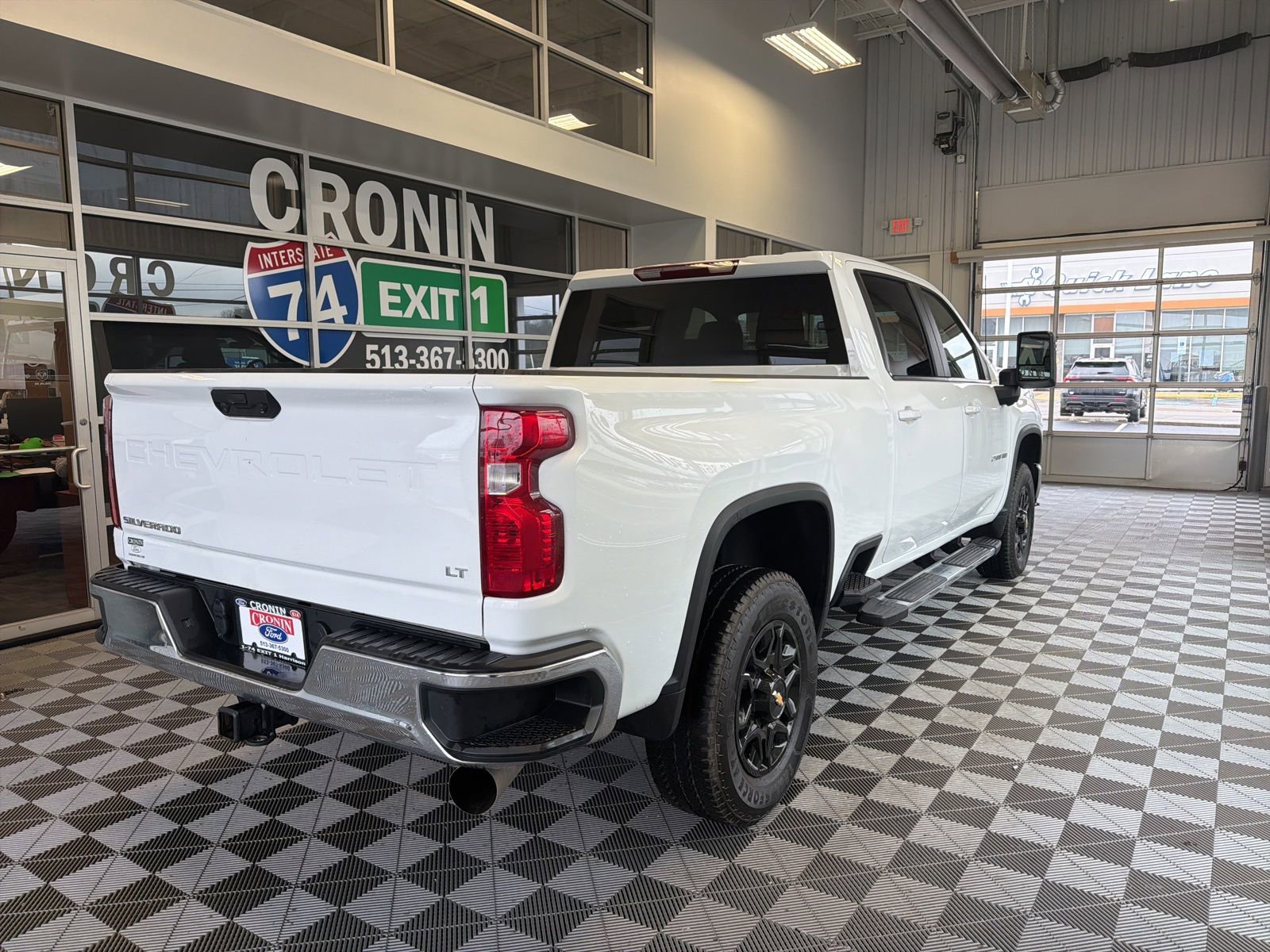 Used 2025 Chevrolet Silverado 2500 LT AWD/4WD image 6